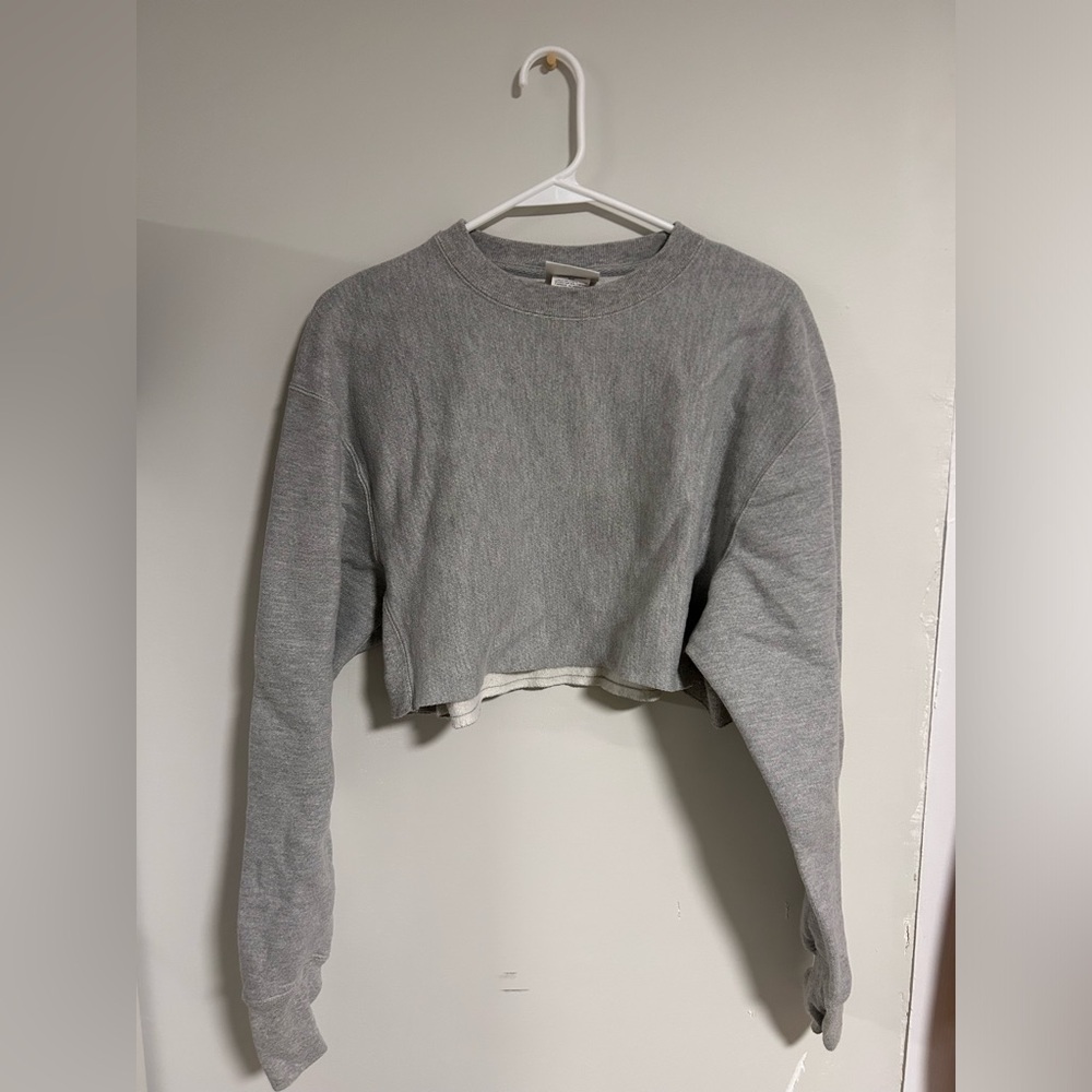 Champion
Gray
Cropped 
Sweatshirt pullover
Crewneck